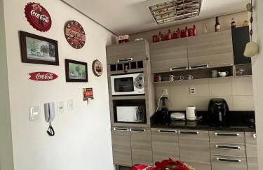 Confortável apartamento no centro de Canela - Foto 13