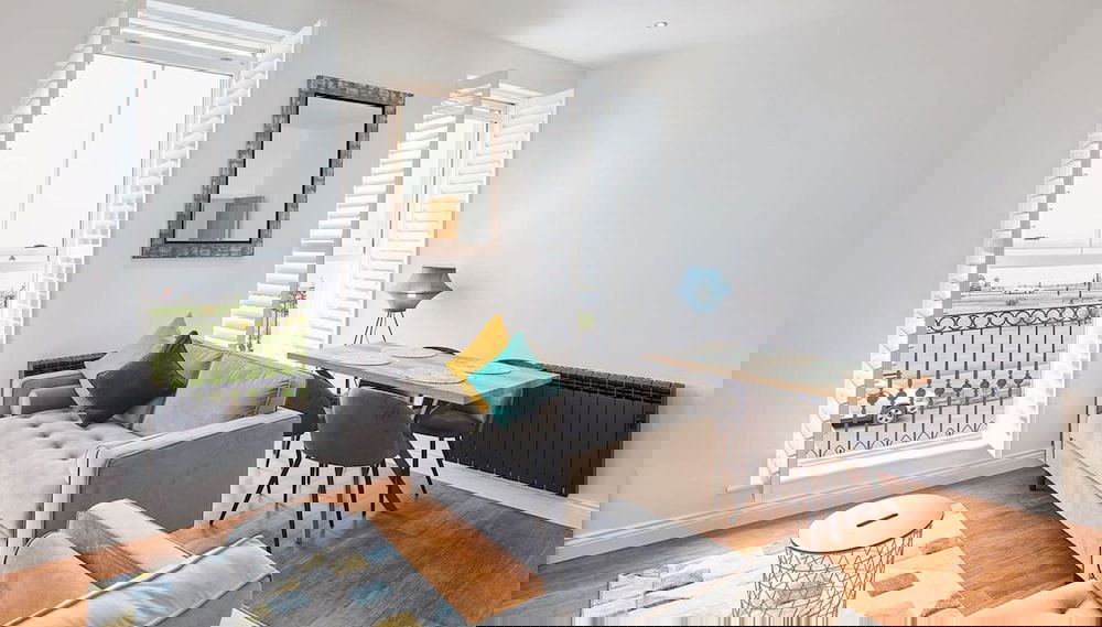 Host & Stay - The Connell - Photo 1, Primary image