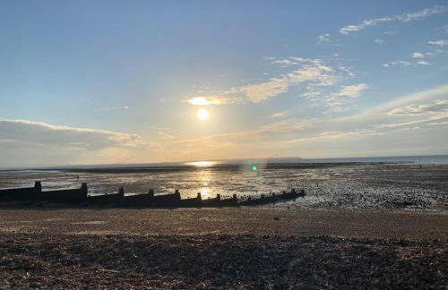 Fabulous apartment seconds from beach by Whitstable-Holidays, Pudding Pan - Foto 20