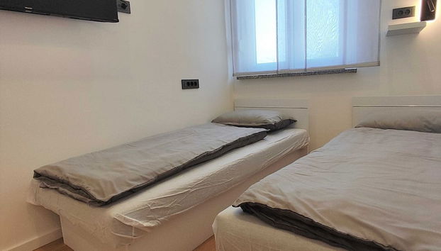 Bright and Spacious Stay With Private Parking in Crikvenica - Foto 5, Habitación