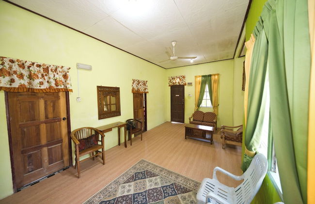 OYO 90990 Sri Tempurung Homestay - Foto 20