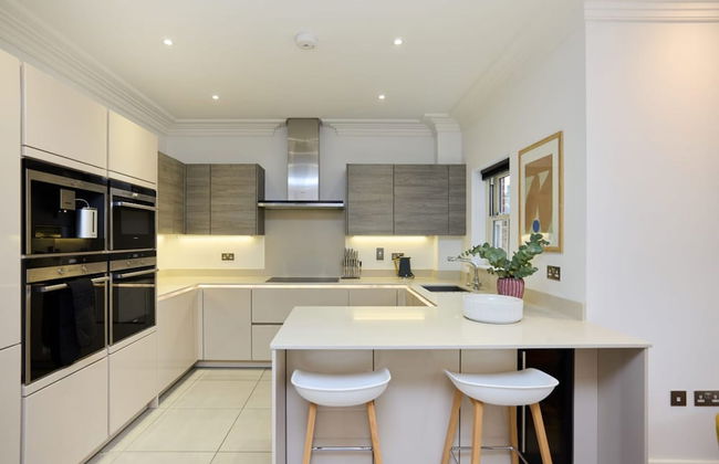 The Ascot Escape - Stylish 4bdr With Courtyard - Foto 2