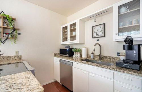 Vibrant 2BR DT Living, Stylish & Serene Stay - Foto 4