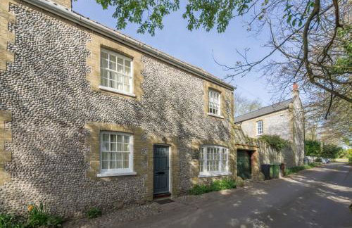 Middle Knoll - Photo 1