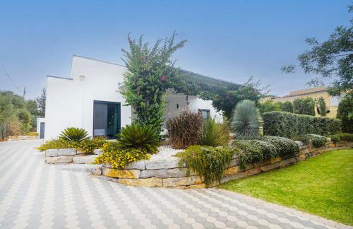 Villa Olivia - NEW! - Photo 1