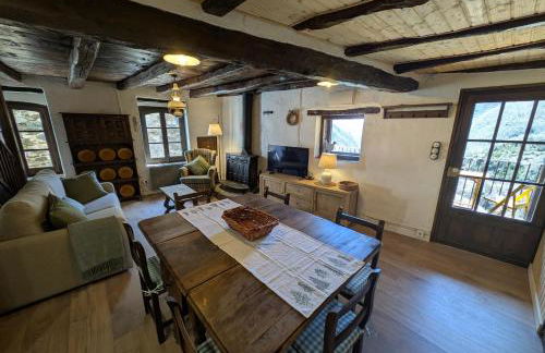 Casa Rústica y Chic con Chimenea y Vistas Panorámicas de La Vall de Boí - Foto 6