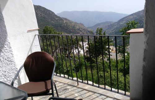 Apartamentos Turísticos Rural Los Tinaos - Photo 3