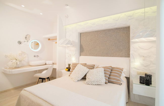 Spiros Hotel - Photo 67