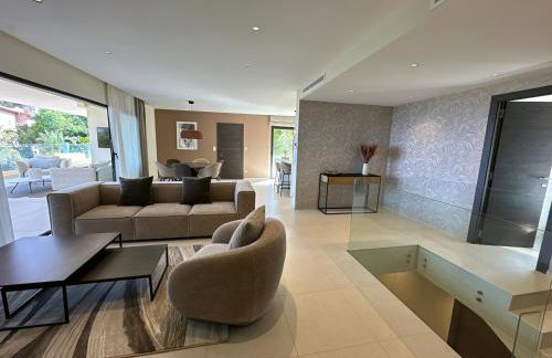 Villa Les Issambres, piscine débordement, vue mer - Foto 7
