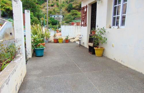 Charming house in Machico with mountain view and garden - Foto 40