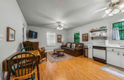 Faith Family Farmhouse on Farm in Mentone, Alabama - Foto 11