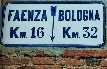 Ca' Spadoni, centro storico, piano terra, ingresso indipendente, teatro, parcheggio, - Foto 10