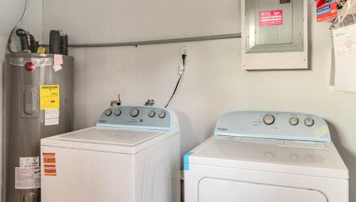 10 Minutes to Downtown with Jacuzzi, Pool Table, Ping Pong, and BBQ - Foto 3