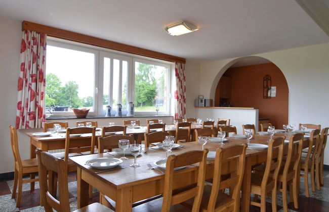 Grand Villa With Bubble Bath - Photo 43