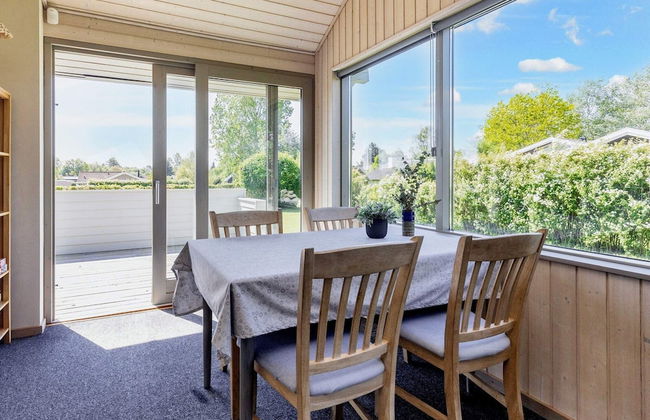 6 Person Holiday Home in Karrebaeksminde - Photo 15