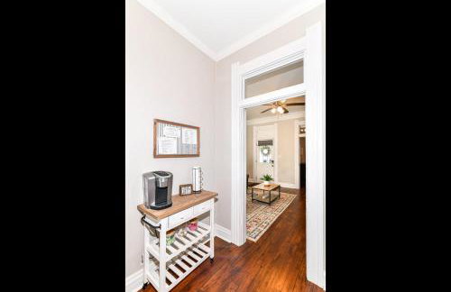 Cheerful 2-Bedroom Cottage in Downtown Noblesville - Foto 17