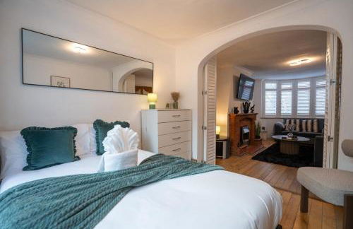 Sheldon Stay, modern 4 bed, 2 miles to NEC, BHX, JLR - Foto 10