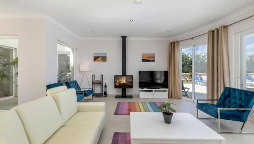 Sea View Villa - Photo 2