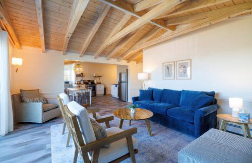 Top Floor Condo w/ Ocean Views [Admirals Quarters] - Foto 1