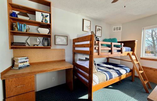 Waterfront 3BR Loft w Dock on Lake of Egypt - Foto 34