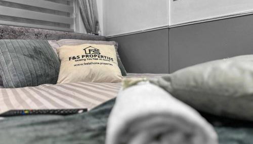 Small Studio Suite w VIP lounge access-Maerdy - Foto 2