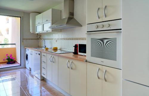 Beach & Golf Design Apartment Marbella - Photo 24