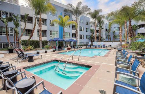 Miracle Mile Apartments - Foto 2