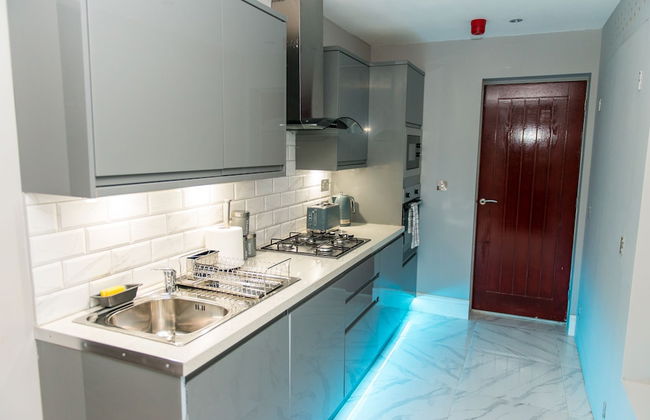 Aphrodite Suites Huddersfield - Foto 38