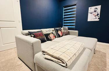 Spacious 6 Bedroom Home- Near Historic McKinney - Foto 16