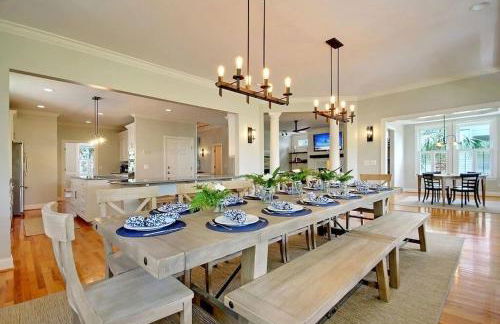 Backyard Oasis- Steps 2 Beach, Private Pool & Bar, Sleeps 16, 7 Bedrooms 5 and a half bathrooms "The Lucky Penny" - Foto 16