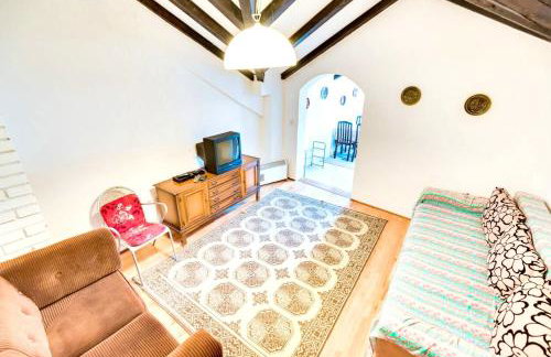 Cosy Apartment with Sea View in Zlarin - 50 sqm + Terrace - Photo 4