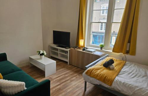 Central Modern Apartment -Sleeps 6 - Parking - Foto 9