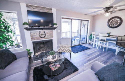 Cozy Retreat Golf, Lake & Nature at Beautiful Lake Monroe - Foto 8