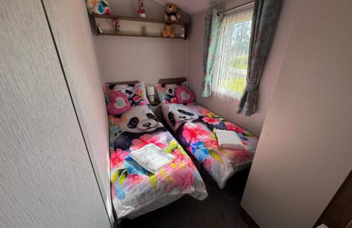 Haggerston Castle - Caravan - Sleeps 6 - Parking - Foto 38