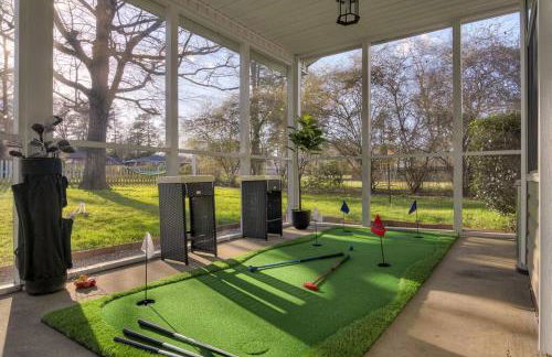 5min drive to AN Golf Club l Pet-Friendly l Big Backyard, BBQ & Fun Activities - Foto 26