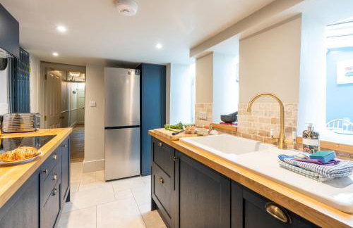 Spacious City-Centre House near Train Station & Business School, with Garden - Foto 49