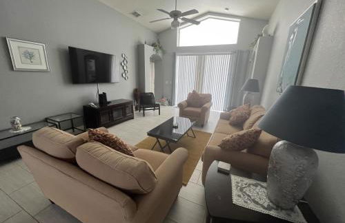 Poolside Paradise - Foto 39