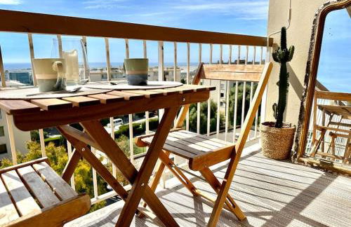 Joli 2 pièces - Proche aéroport - Terrasse vue mer - Foto 1