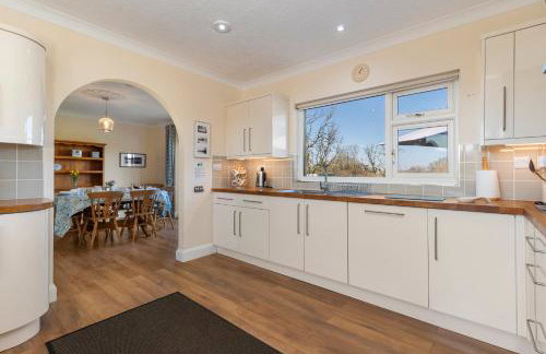 Honeyfield Lodge - Spacious Cottage Rural Views - Foto 3