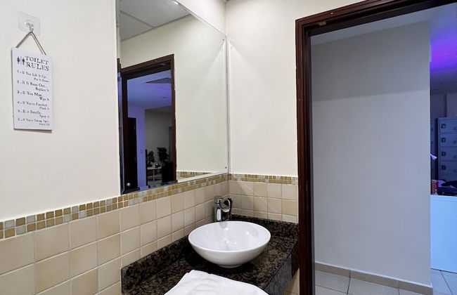 Robin Beach Hostel JBR - Photo 16