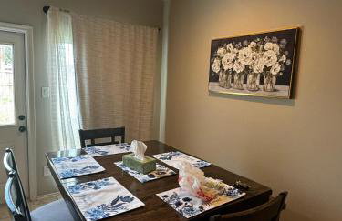Gorgeous, Brand New 3 Bedrooms Home- Near SeaWorld & Lackland AFB - Foto 30