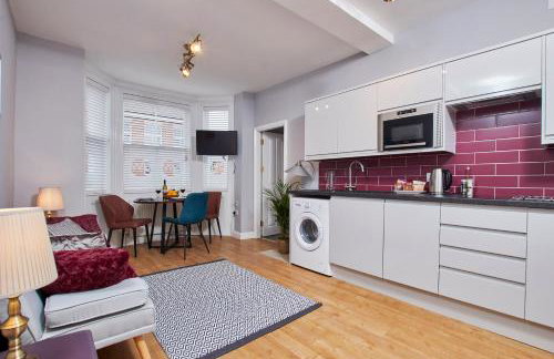 Delven House- Serviced Apartments - Photo 4