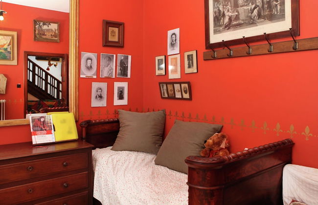 Spacious 11-bed Family Retreat - Photo 13