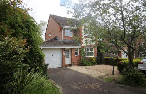 Great Parking and Spacious 3 Bedroom Home Andover - Foto 1