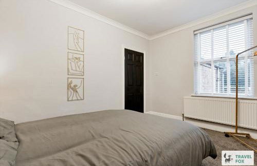 Liz's 4 Bed House: Close to the Motor Point Arena - Foto 36
