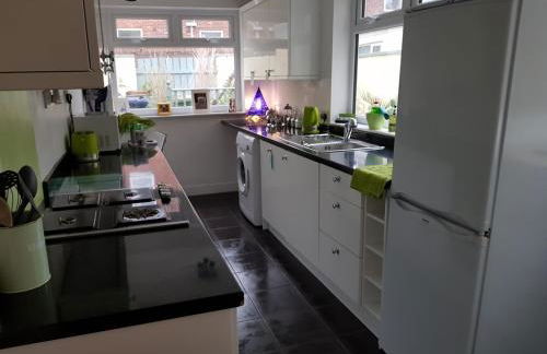 No 35 Guisborough - 2 bedroom house - Foto 3