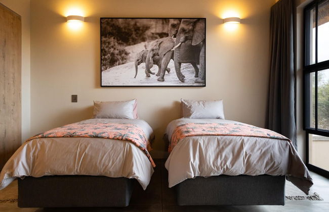 Villa Uthando Stylish Brand new Villa With Amazing Views - Photo 26