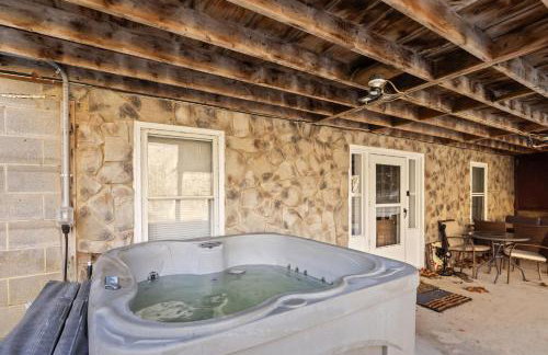 Riverfront w Hot Tub Game Room Fire Pit & More - Foto 59