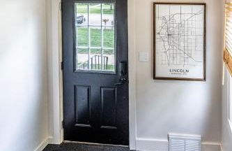 Renovated 1-Bedroom Apartment in Central Lincoln Extended Stay - Foto 37