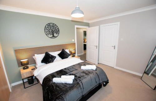 Bathgate Penthouse near Edinburgh - Photo 13